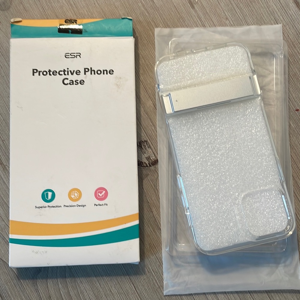 NEW ESR iPhone Clear Case with Kickstand